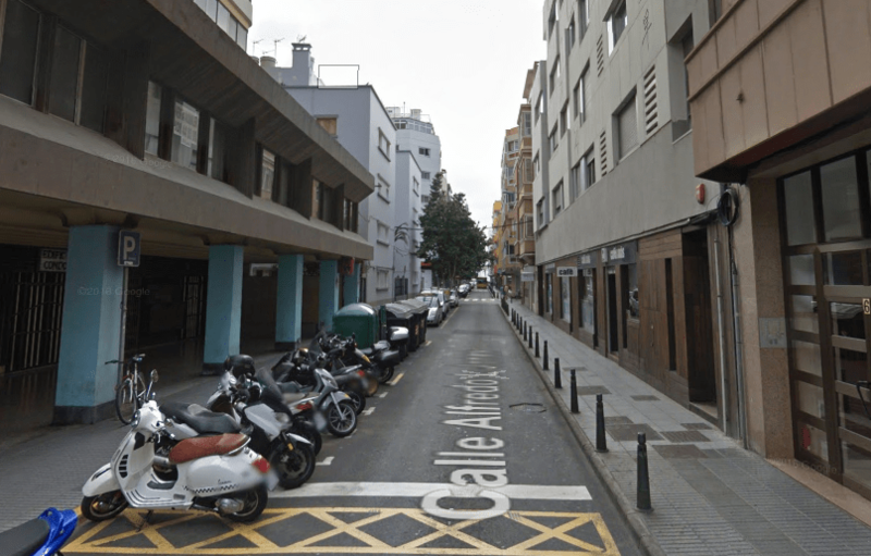 Los hechos ocurrieron en la calle Alfredo L. Jones de la capital grancanaria (Foto Google Maps).